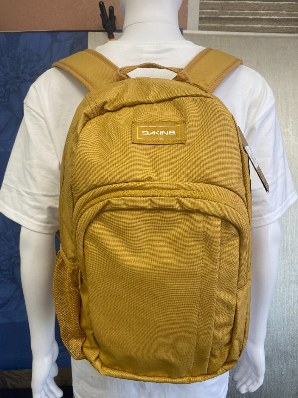 " BACK TO SCHOOL " DAKINE CLASS BACKPACK 25L HONEY MUSTARD
